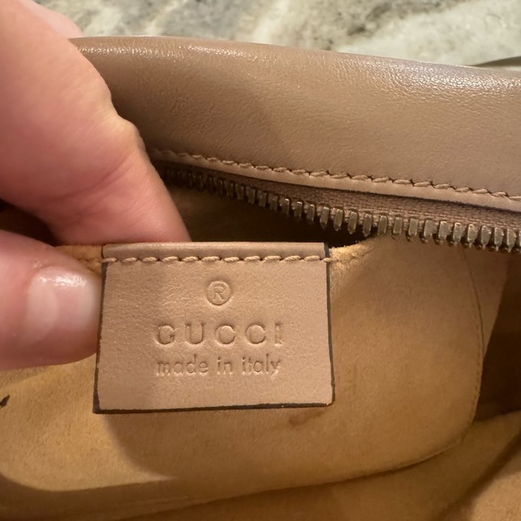 SOLD!!!๐ Gucci Camera Bag Dusty Pink (beige) Leather Small ๐ - Picture 9 of 10